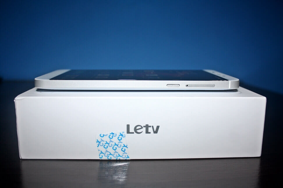 Parte lateral do LETV Leeco One X600
